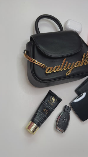 What's inside Aaliyah's Bag?